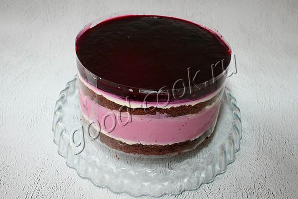 шоколадный торт с муссом "Чёрная смородина и белый шоколад"