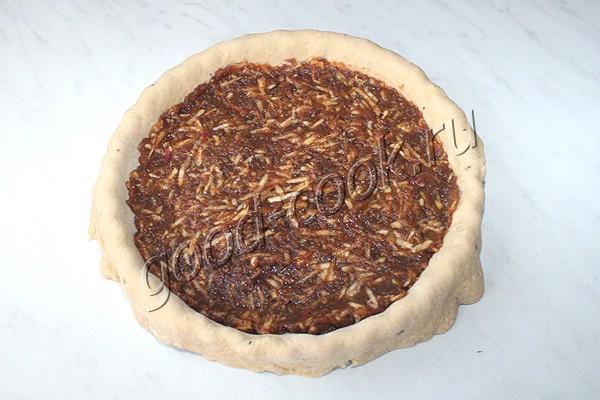 открытый пирог на кефирном тесте с яблоками и вареньем