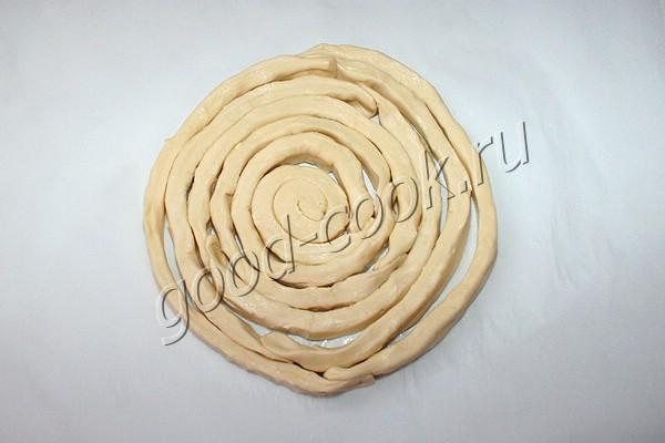 румынский спиральный торт из слоёного теста