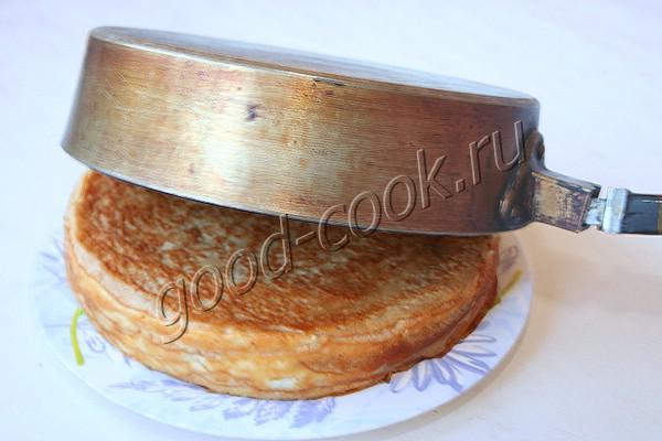 запеченный блинный пирог с творожным сыром