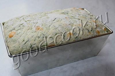 хлеб с сыром, огурцами и укропом