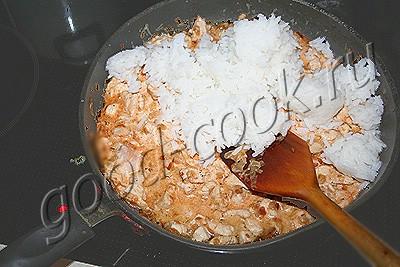 пирог из песочного теста с курицей и рисом