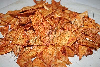 Рецепт с пошаговыми фото того, как в домашних условиях приготовить чипсы из лаваша на сковороде