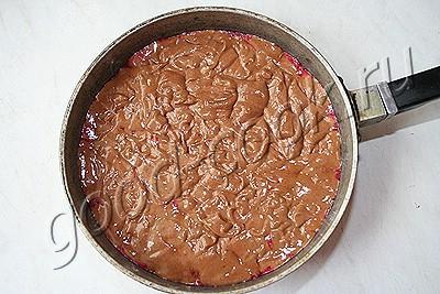 перевёрнутый пирог с двумя слоями вишни