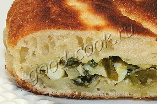 жареные пирожки с зеленым луком и яйцами