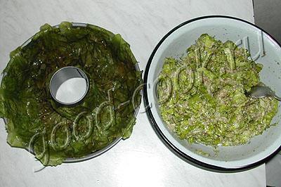 мясной рулет с салатом