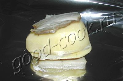 картофель с салом, запеченный в фольге