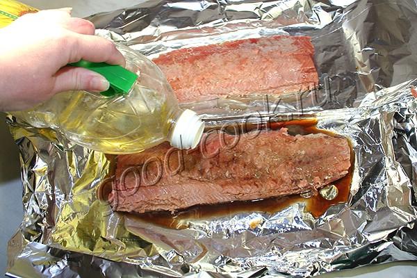 лосось запеченный под соевым соусом
