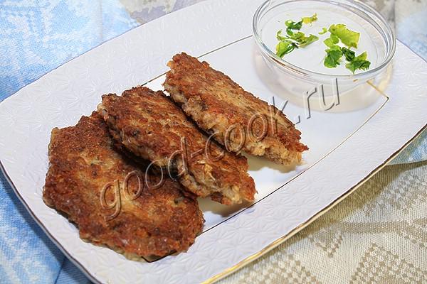 котлеты из гречки с консервированным лососем