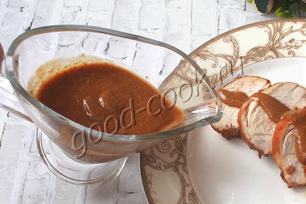куриное филе тушёное в карамельно-соевом соусе