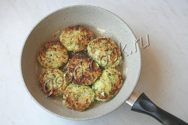 кабачковые котлеты с рисом